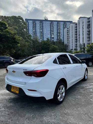 Chevrolet Onix 1.0T