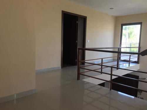 Imagen 10 de 25 de Casa En Venta En Exclusivo Condominio