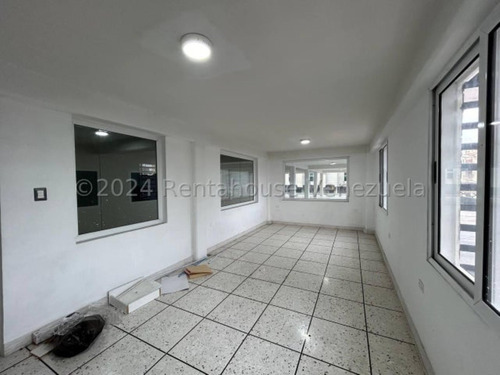 Milagros Inmuebles Edificio Venta Barquisimeto Lara Zona Centro Economica Residencial Economico Comercial Código Inmobiliaria Rent-a-house 24-21318
