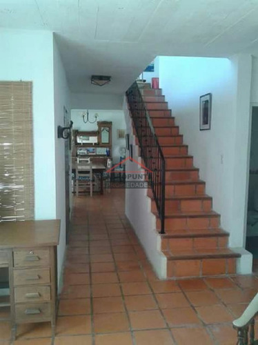 Casa En La Barra, 4 Dormitorios *- Ref: 3371