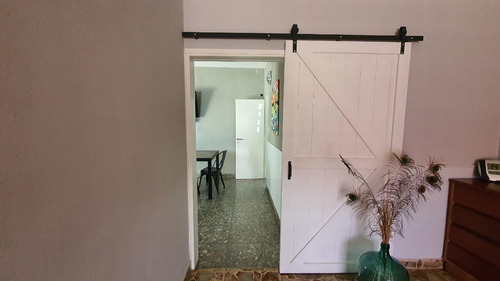 Imagen 3 de 19 de Gelly Y Obes 900. Villa Sarmiento