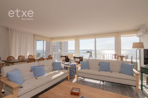Apartamento En Venta De 3 Dormitorios En Puerto