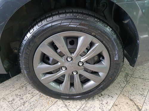 Imagem 11 de 12 de Hyundai Hb20s 1.6 Comfort Plus 16v Flex 4p Manual