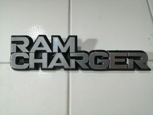 Emblema Ram Charger