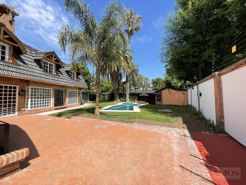 Casa Con Excelente Lote En La Horqueta, A Pocas Cuadras Del Colegio Newman.