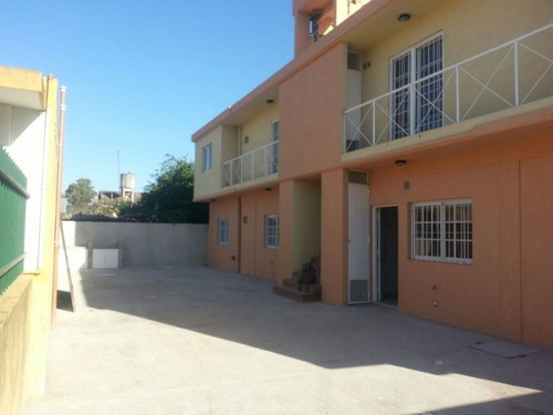 Imagen 2 de 9 de Departamento En Venta En José C Paz