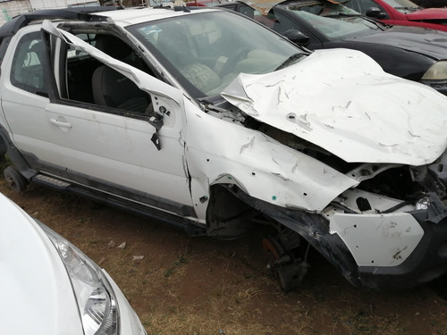 Imagen 4 de 11 de Dodge Ram 700 Pick Up Strada Por Partes Refacciones Yonke