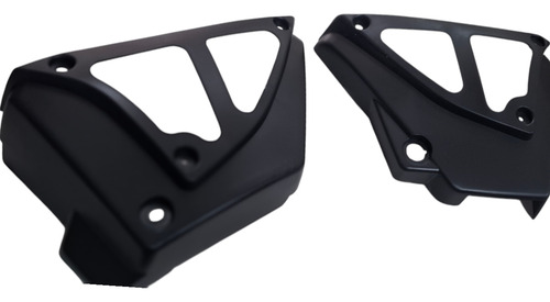 Carcasas De Cachas Lateral Externa Motomel Cg S2 150cc Par Agua
