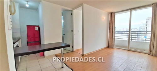 Departamento En Venta De 2 Dorm. En Santiago