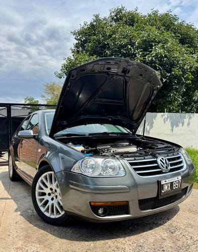 Volkswagen Bora 1.8 Highline T 180cv Cuero