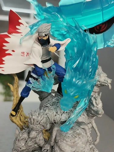 Figura Estatua Naruto Kakashi Hatake
