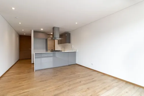 Apartamento En Venta En Chicó Navarra. Cod V10046