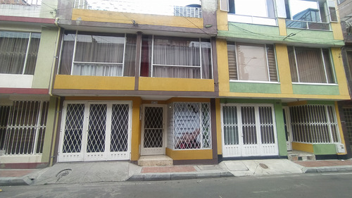 Vendo Casa  Rentable En Mosquera, Muy Central