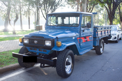 Toyota Bandeirante 3.7 Cab. Simples Longa 2p