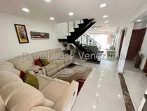 Comprar Daniela Linarez Vende Casas En Conjunto Exclusivo Del Este De Barquisimeto Llena De Lujo Y Modernidad Cerca A Av Principales Con Bellas Areas Comunes Como Piscina Y Planta Electrica                   