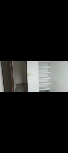 Apartamento Duplex Com Dois Dormitórios.