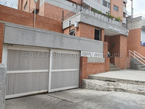 Apartamento En Venta En La Campiña 24-11983