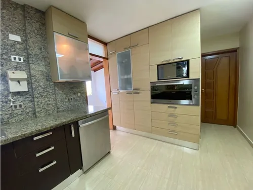Casa En Venta Con Planta Eléctrica Macaracuay
