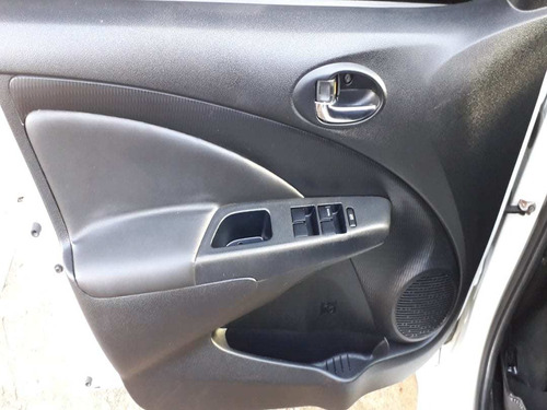 Imagem 9 de 14 de Toyota Etios Xls 1.5 16v At Flex