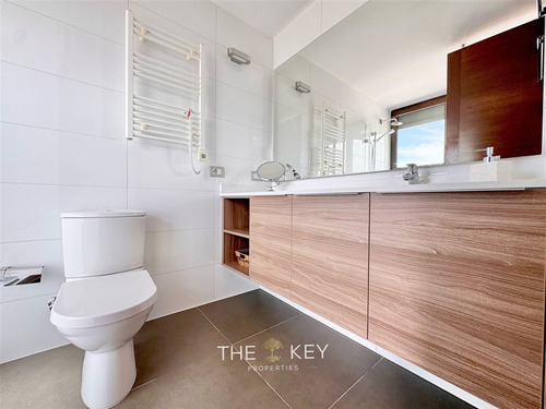 Departamento En Venta De 4 Dorm. En Las Condes