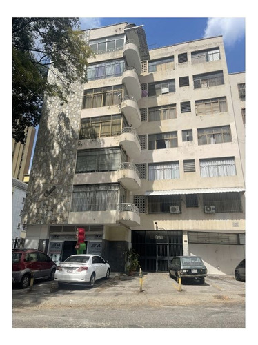 Apartamento. Colinas De Bello Monte. Venta (clientes Directos)