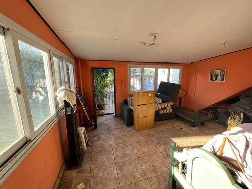 Casa 4 Ambientes Con Deposito Local Y Cochera