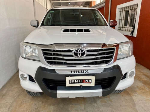 Imagen 3 de 13 de Toyota Hilux 2013 3.0 Cd Srv I 171cv 4x2