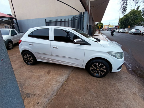 Chevrolet Onix 1.0 MPFI LT 8V FLEX 4P MANUAL