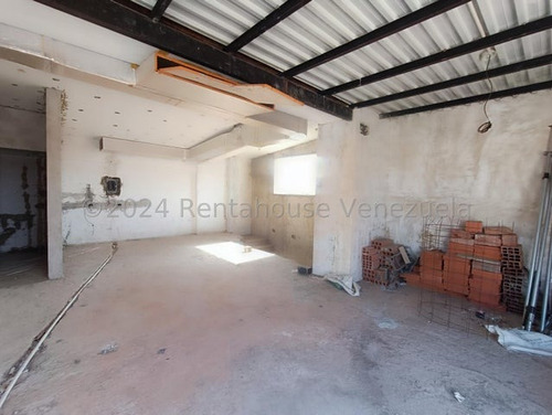 Cf Con Financiamiento Se Vende Espectacular Penthouse En Obra Gris En Urb. El Bosque!! Listing 25-13022