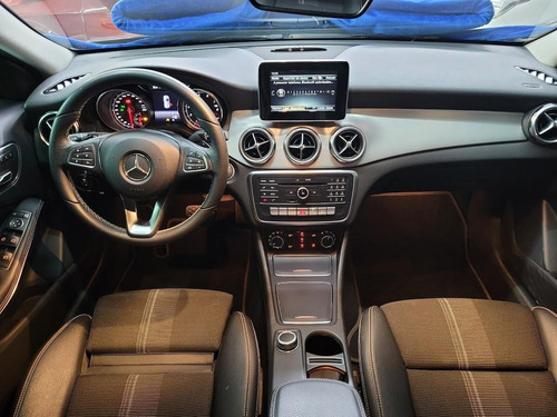 Imagem 8 de 12 de Mercedes Benz Gla-200 Gla 200 Advance 1.6/1.6 Tb 16v Flex A