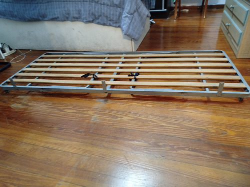 Cama Auxiliar Carrito Con Rueditas Liquido Plateado Carroto (Usado)