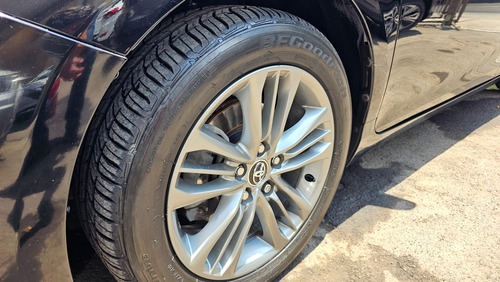Toyota Camry 3.5 Xle V6 At