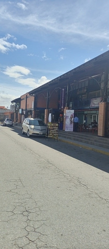 Local En Venta En Centro Comercial Madre María, Los Samanes 