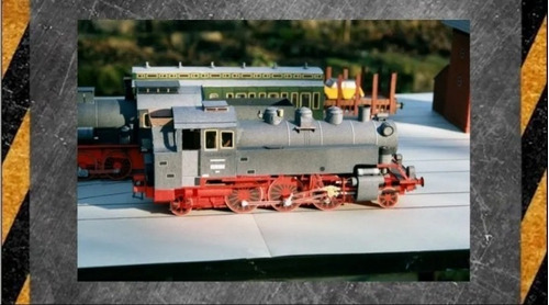 Locomotora A Vapor Zum Güterzug Papercraft