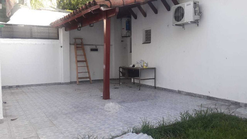 Alquiler Casa 3 Ambientes Patio Y Cochera