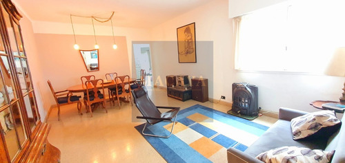 Imagen 4 de 12 de Impecable Dpto De 4 Amb Reciclado En Venta