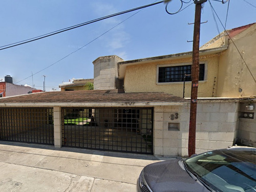 Hermosa Casa A La Venta En Tlalnepantla, Incomparable Remate Bancario. No Creditos 