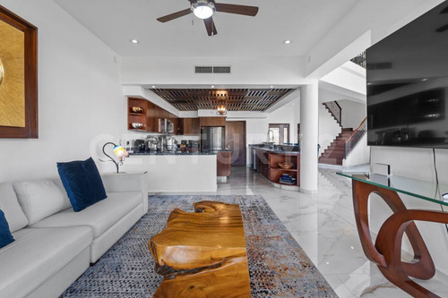 Casa En Venta En Grand Marina Villas, Nuevo Vallarta, Nayarit.