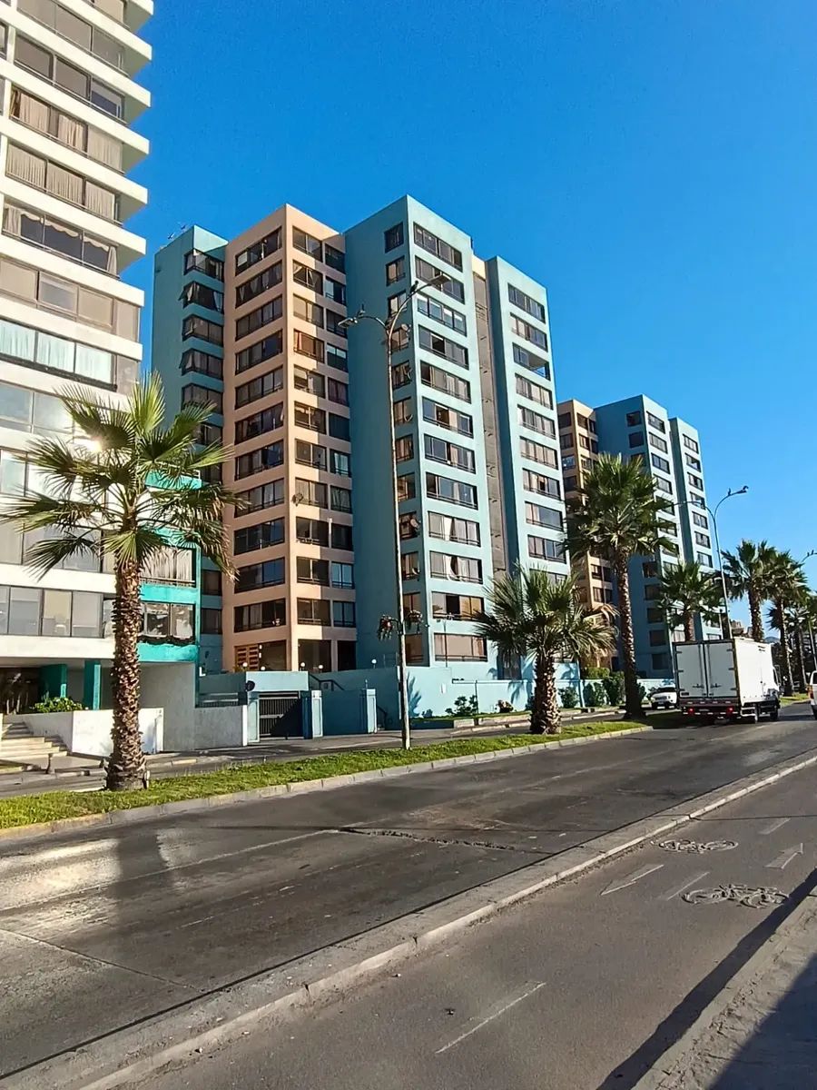 Imagen 1 de 18 de Departamento Con Increible Ubicacion Frente Al Mar Sector Ba
