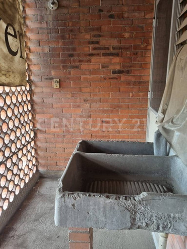 Departamento Con 3 Recamaras En Jardines De Los Báez Ecatepec