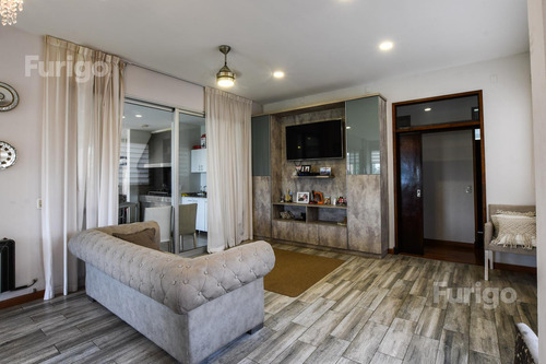 Casa En 3 Dormitorios En Soldini - Barrio Las Pérgolas