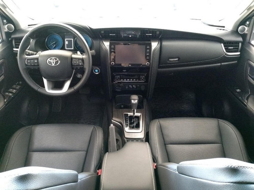 Toyota Hilux Sw4 Srx 2.8 D-4d Tbo Diesel 7l 4x4 Aut.0km2021