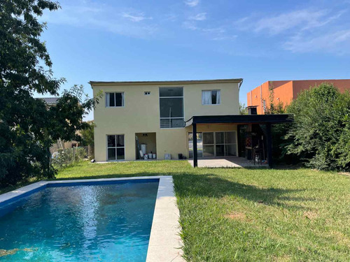 Venta Casa 5 Amb Con Piscina - Pilar Del Este