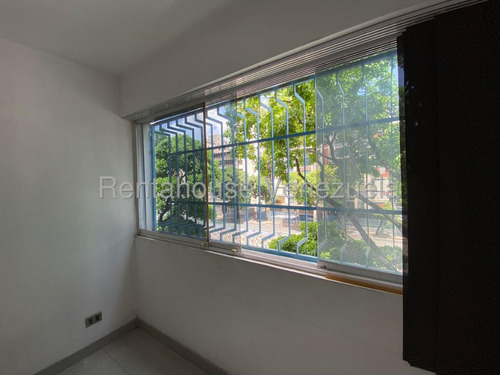 Bello Apartamento En Venta El Bosque Amc