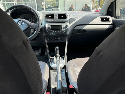 Volkswagen Vento 1.6 Starline At