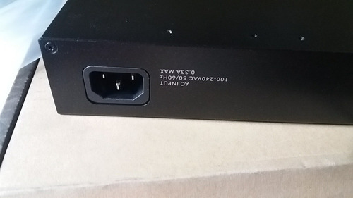 Imagen 8 de 8 de Switch Zyxel Gs1100-24 Puertos- Gigabit - 2 Sfp 10/100/1000
