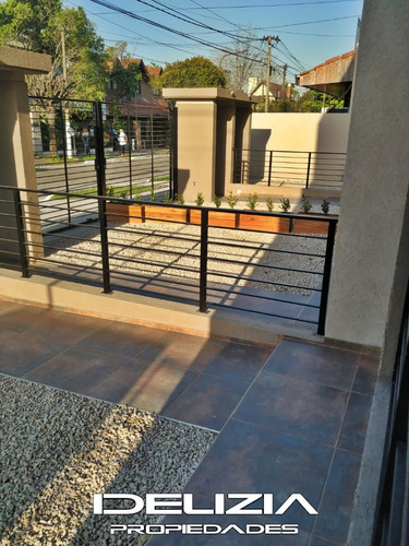 Venta De Duplex 3 Ambientes En Castelar