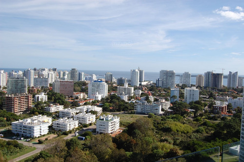 Imagen 2 de 27 de One Apartamento 2 Dormitorios Piscina Departamento En Venta Ubicado En Playa Brava, Punta Del Este, Punta Del Este / Maldonado
