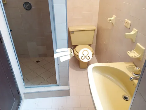 Casa En Venta En Conquistadores- Laureles