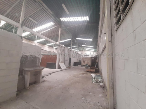 Jean Pavon Tiene Excelente Galpón En Venta En La Zona Industrial I Oeste De Barquisimeto Lara 8 4 7 6